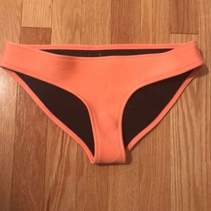 Triangl pink/coral bottoms